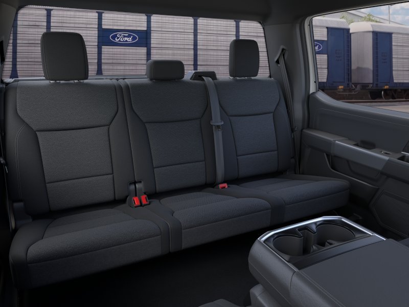 New 2026 Oxford White Ford XLT image 11