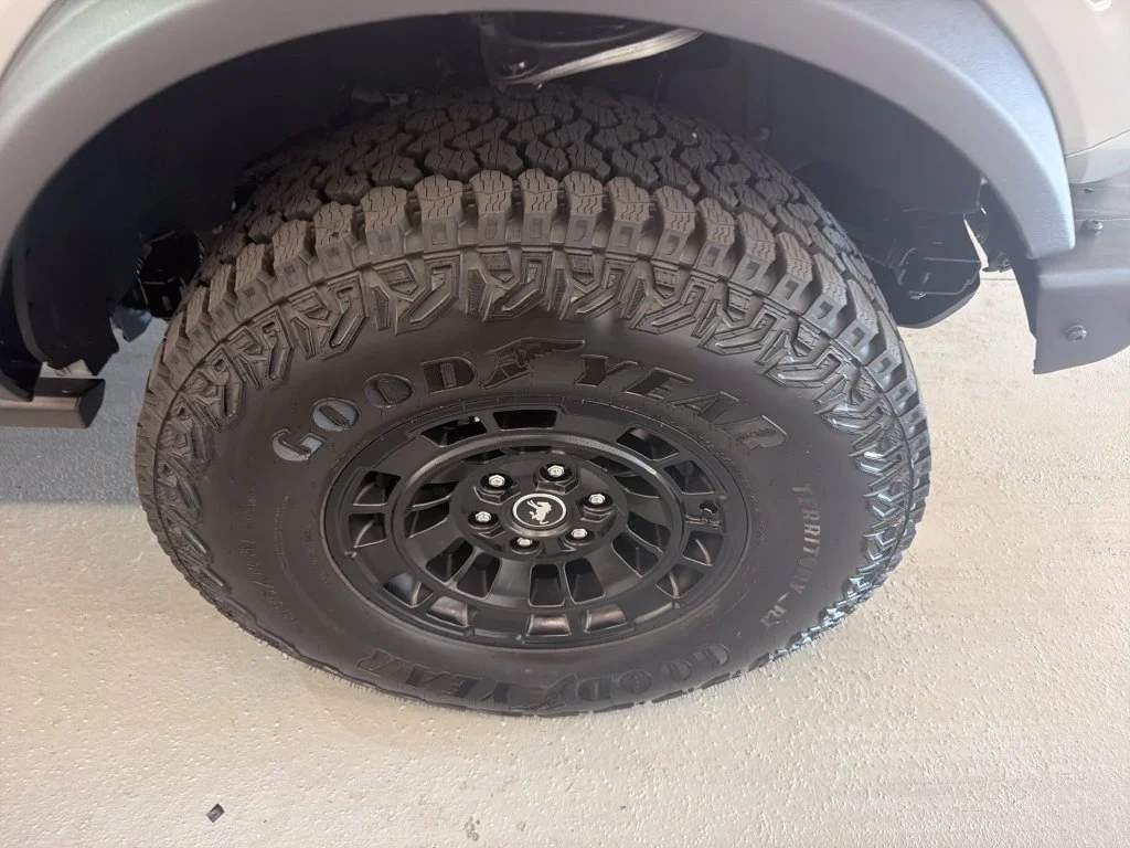 New 2026 Avalanche Gray Ford Badlands® image 5