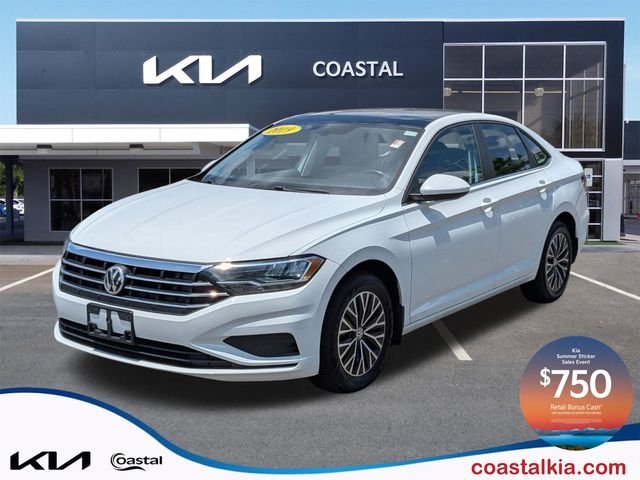 Used 2019 White Volkswagen 1.4T SE image 1