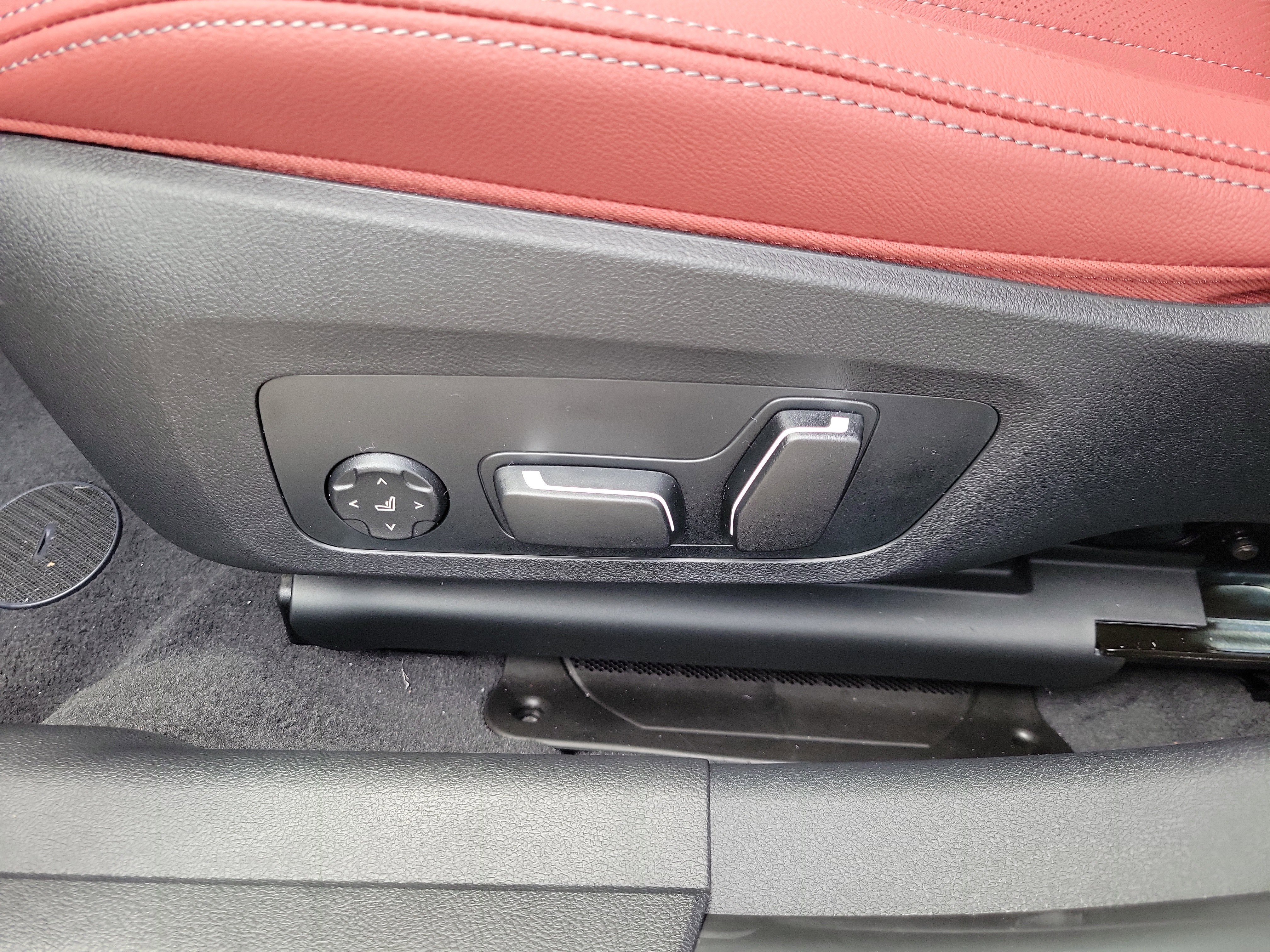New 2026 Dravit Grey Metallic BMW 330i image 16