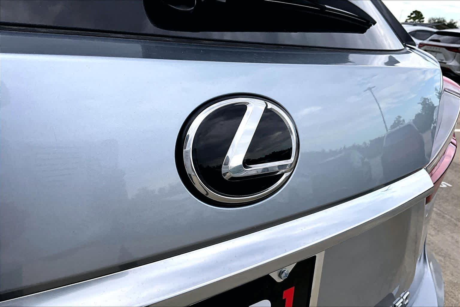 Certified Used 2022 IRIDIUM Lexus  image 30