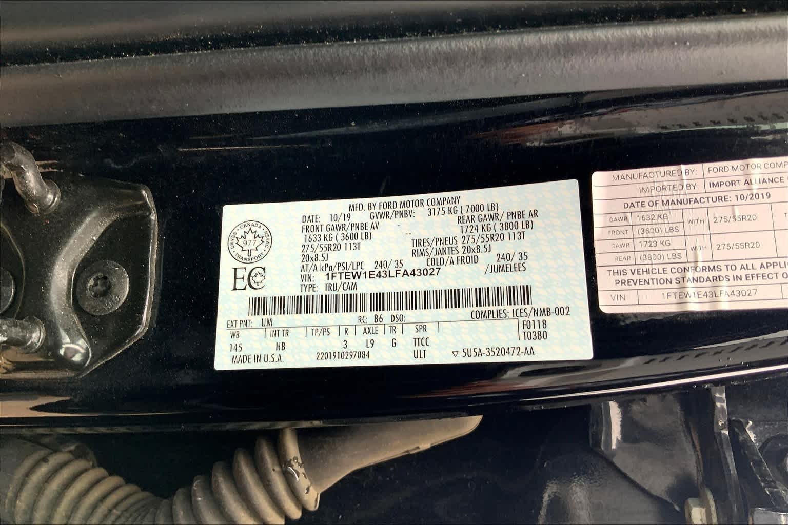 Used 2020 Agate Black Metallic Ford LARIAT image 31