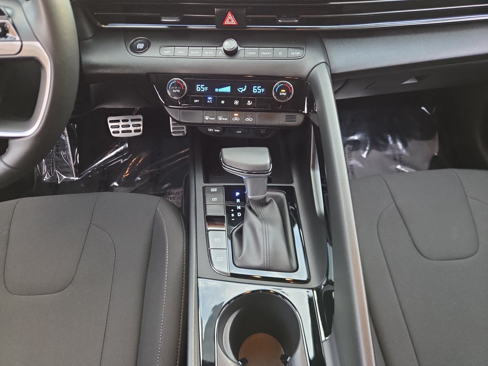 2025 Hyundai Elantra Blue - Photo 11