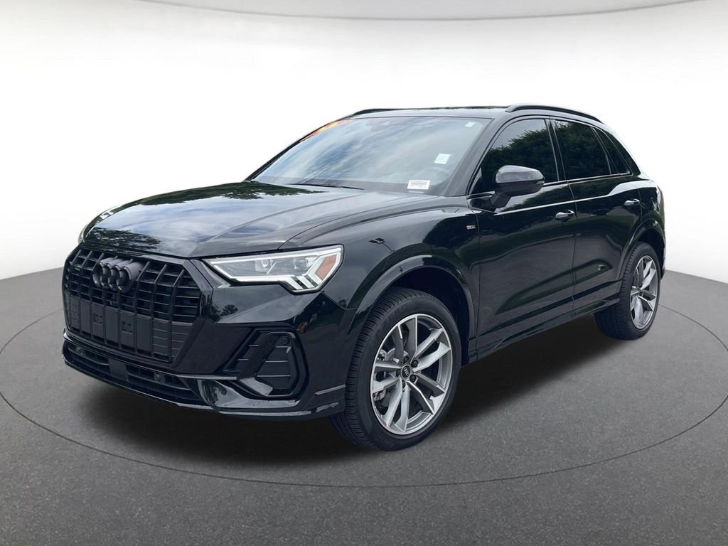 2025 Audi Q3 45 TFSI S Line Premium quattro's photo