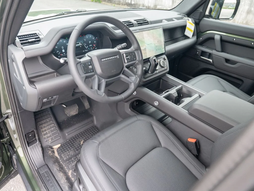 New 2026 Green Land Rover S image 11