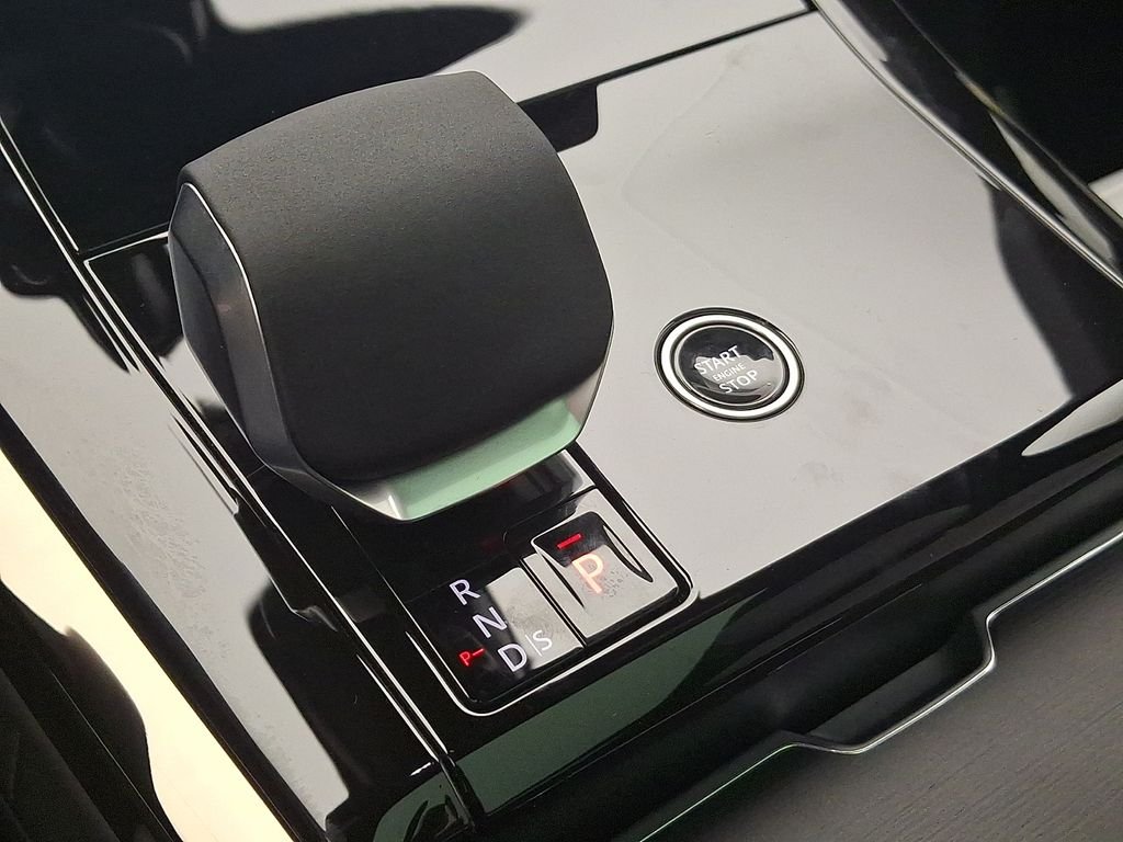 New 2027 Santorini Black Land Rover  image 12
