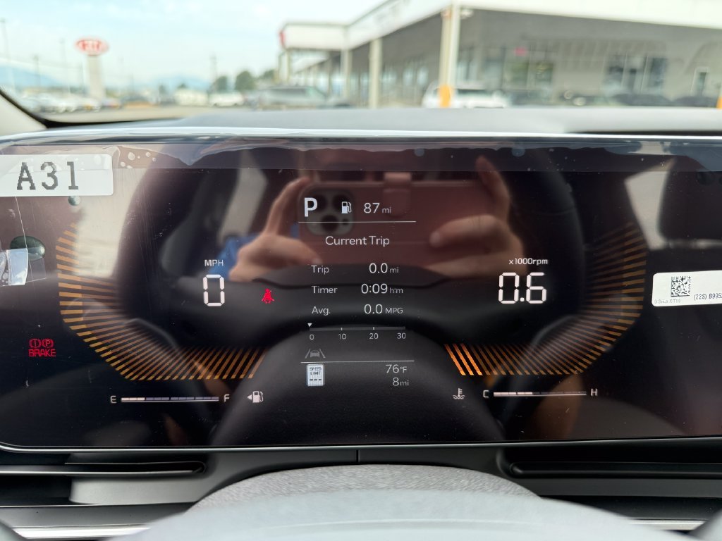 New 2027 Ceramic Silver Kia LX image 26