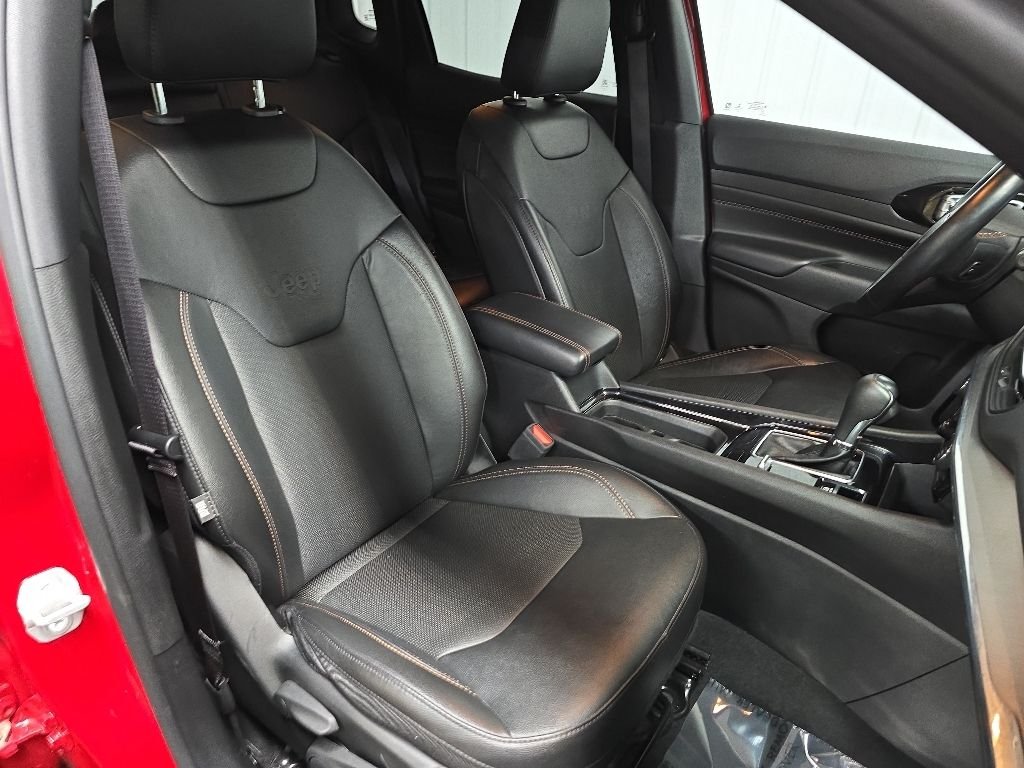 Used 2022 Red Line Jeep Limited image 14