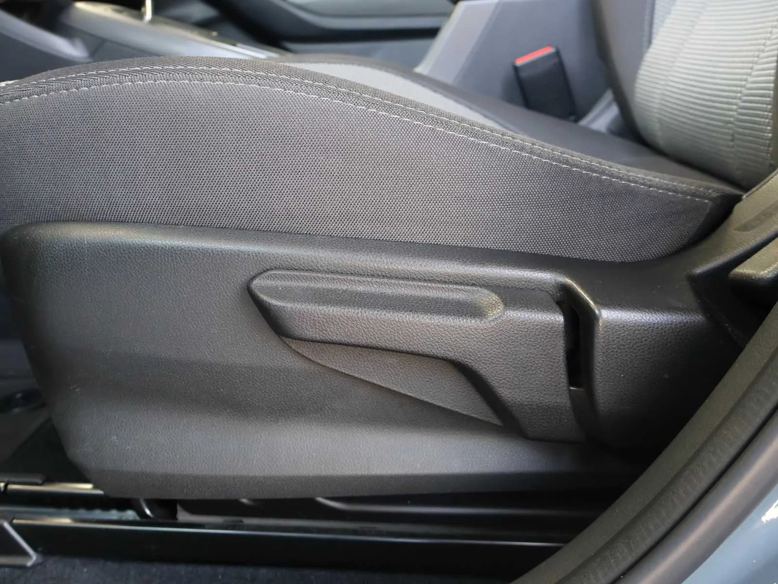 Used 2024 Offshore Blue Metallic Subaru Premium image 14
