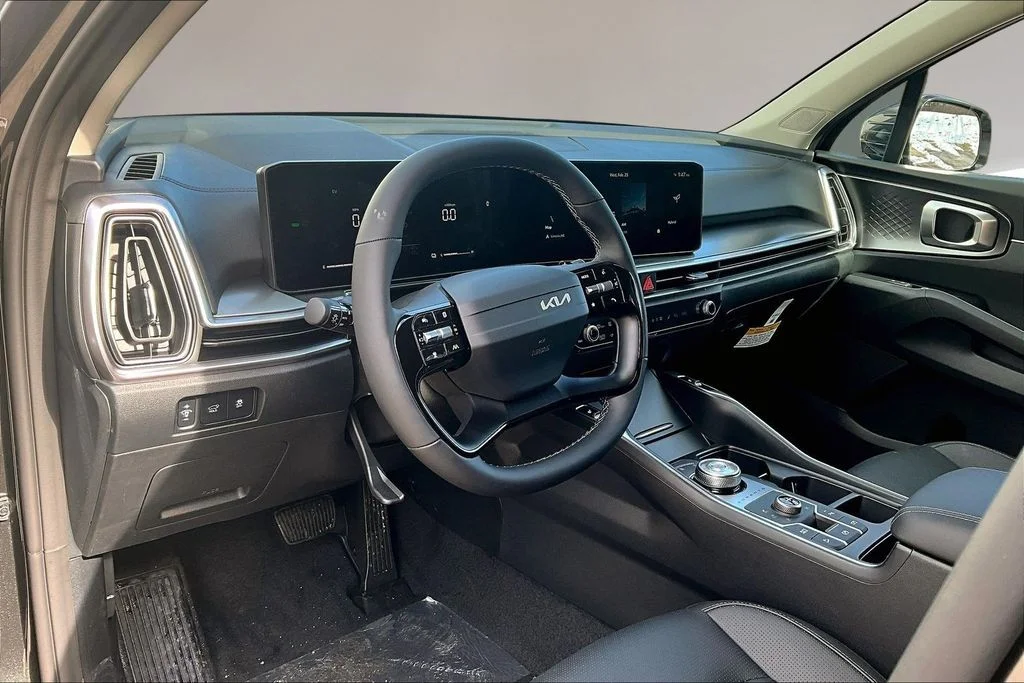 New 2026 Interstellar Gray Kia EX image 7