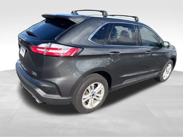 Used 2019 Gray Ford SEL image 6