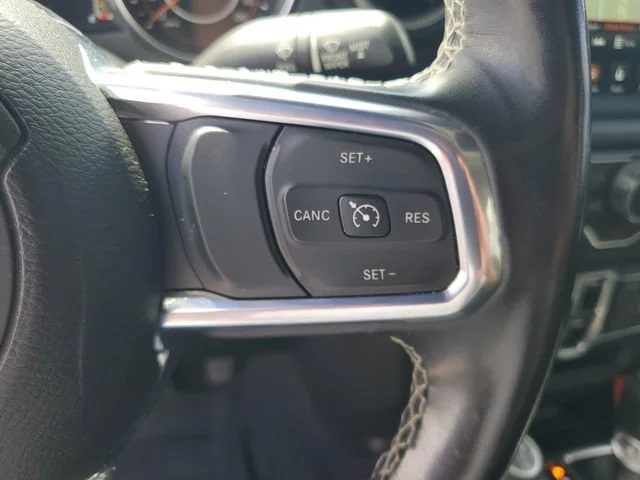 Used 2021 Granite Crystal Metallic Clearcoat Jeep Overland image 16