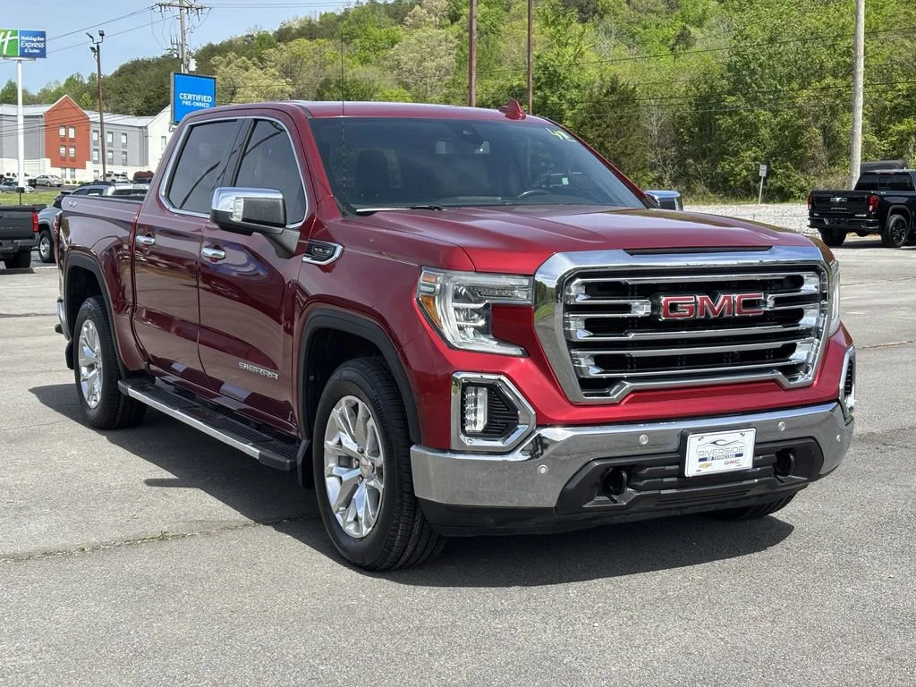Used 2019 RED QUARTZ TINTCOAT GMC SLT image 4