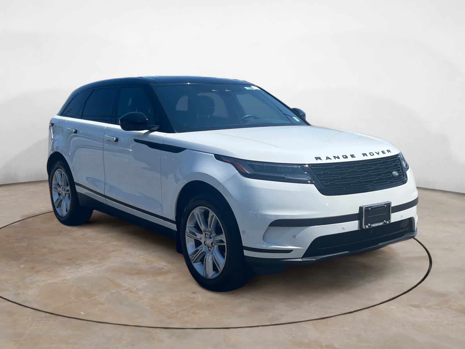 Certified Used 2026 Fuji White Land Rover S image 7