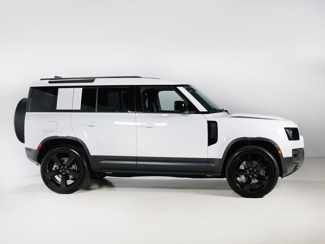 New 2026 Fuji White Land Rover S image 29