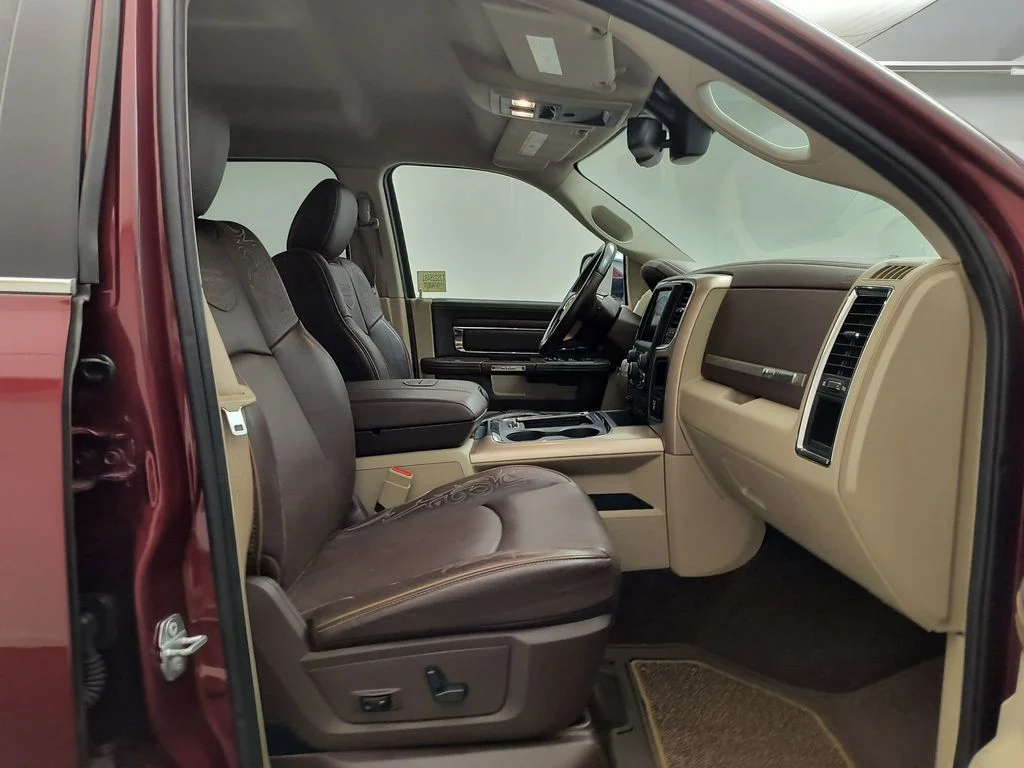 Used 2018 Delmonico Red Pearlcoat Ram Longhorn image 28