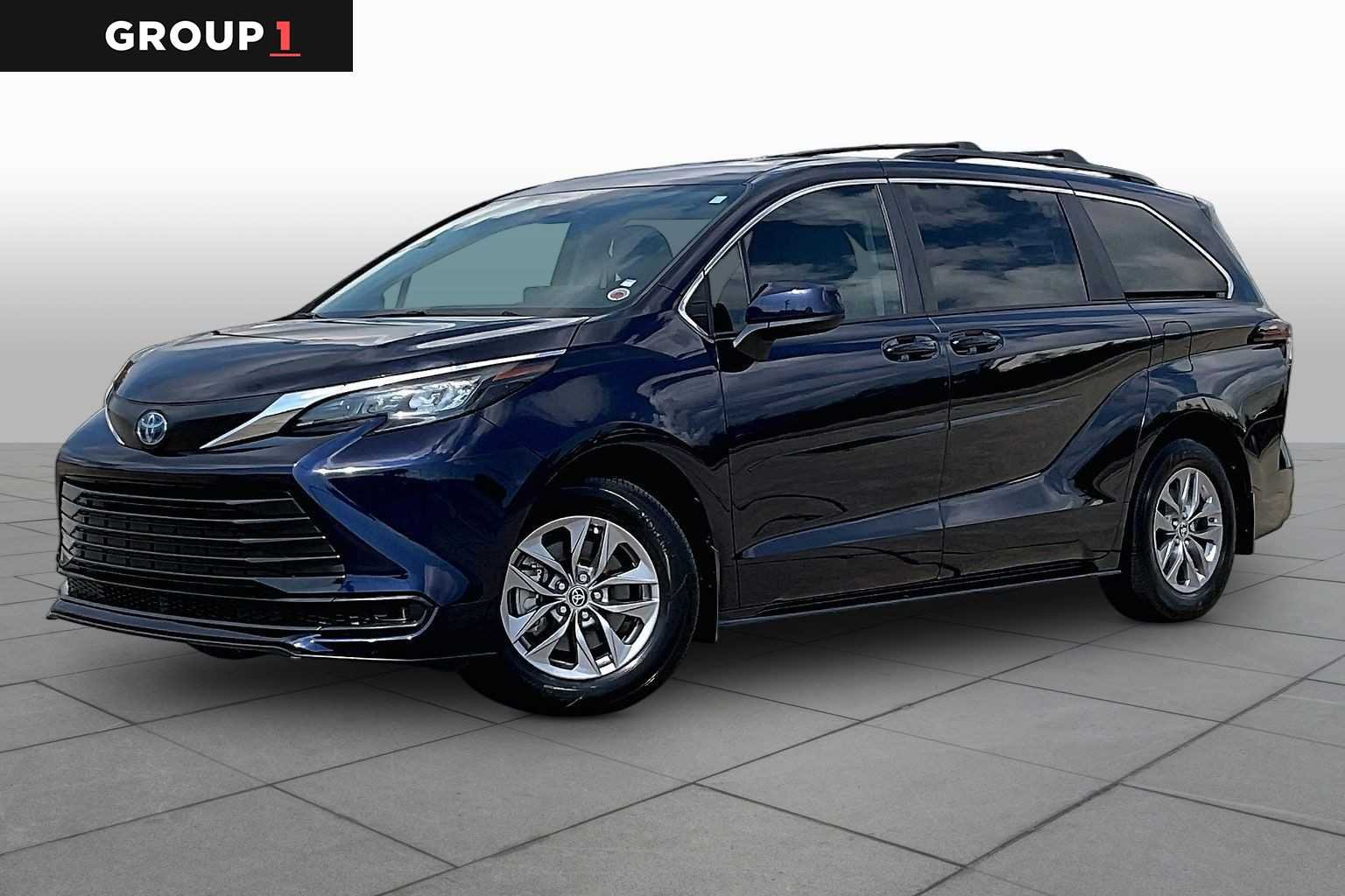 2024 Toyota Sienna Le