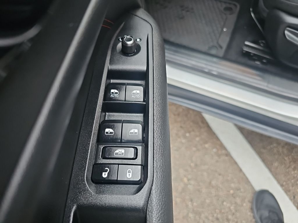 2025 Jeep Compass Trailhawk - Photo 11