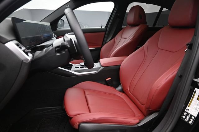 Used 2025  BMW 330i xDrive image 10