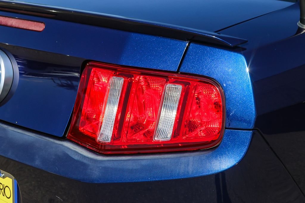 2010 Ford Mustang GT - Photo 10