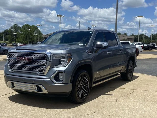 Used 2019 Gray GMC Denali image 5