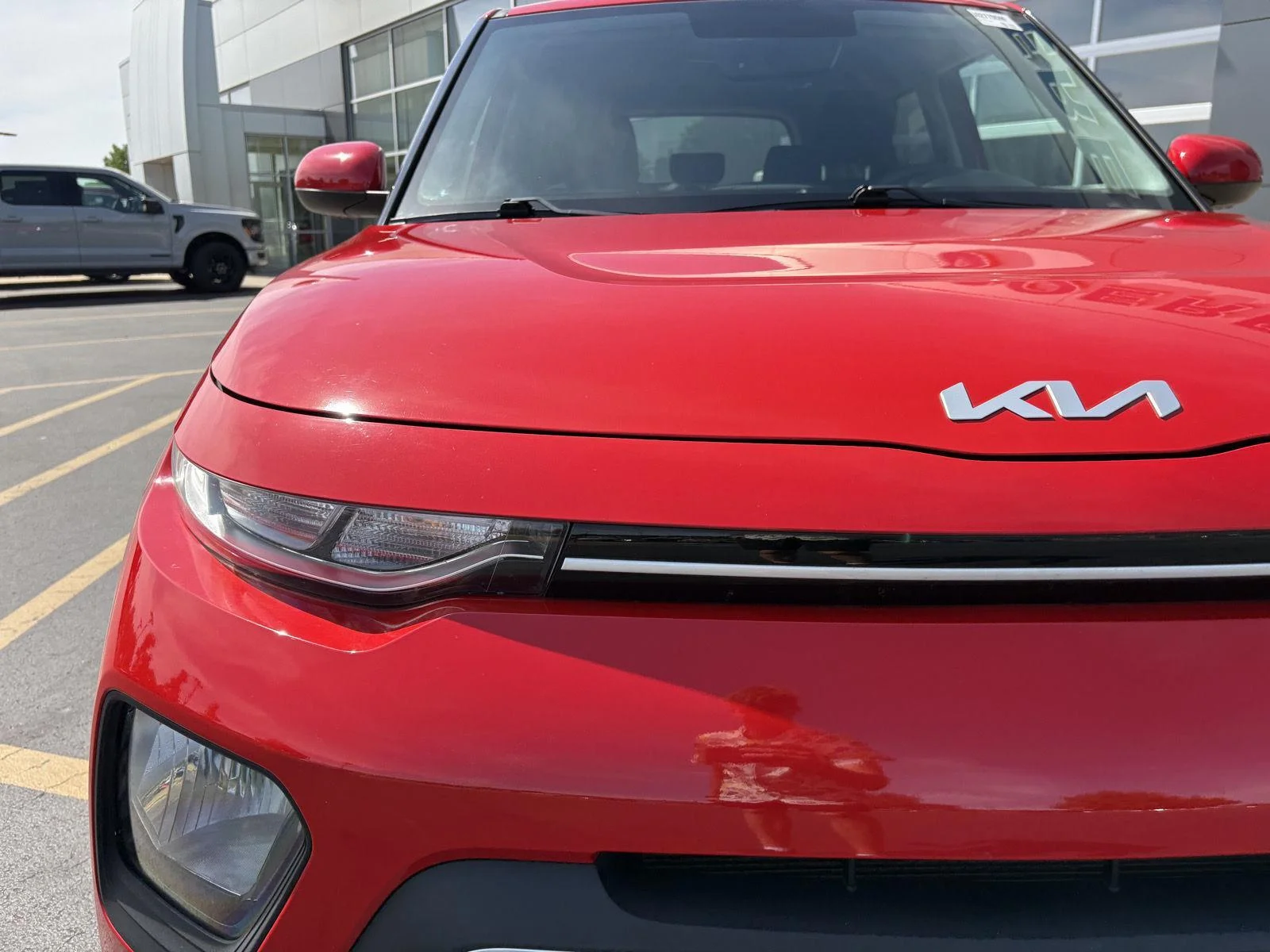Used 2022 Inferno Red Kia LX image 23
