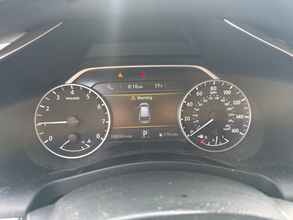 Used 2017 Black Nissan Platinum image 7