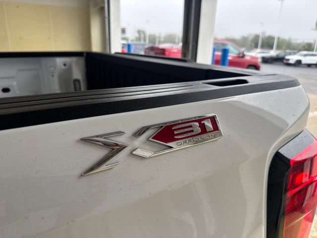 2026 GMC Sierra 1500 SLT - Photo 23