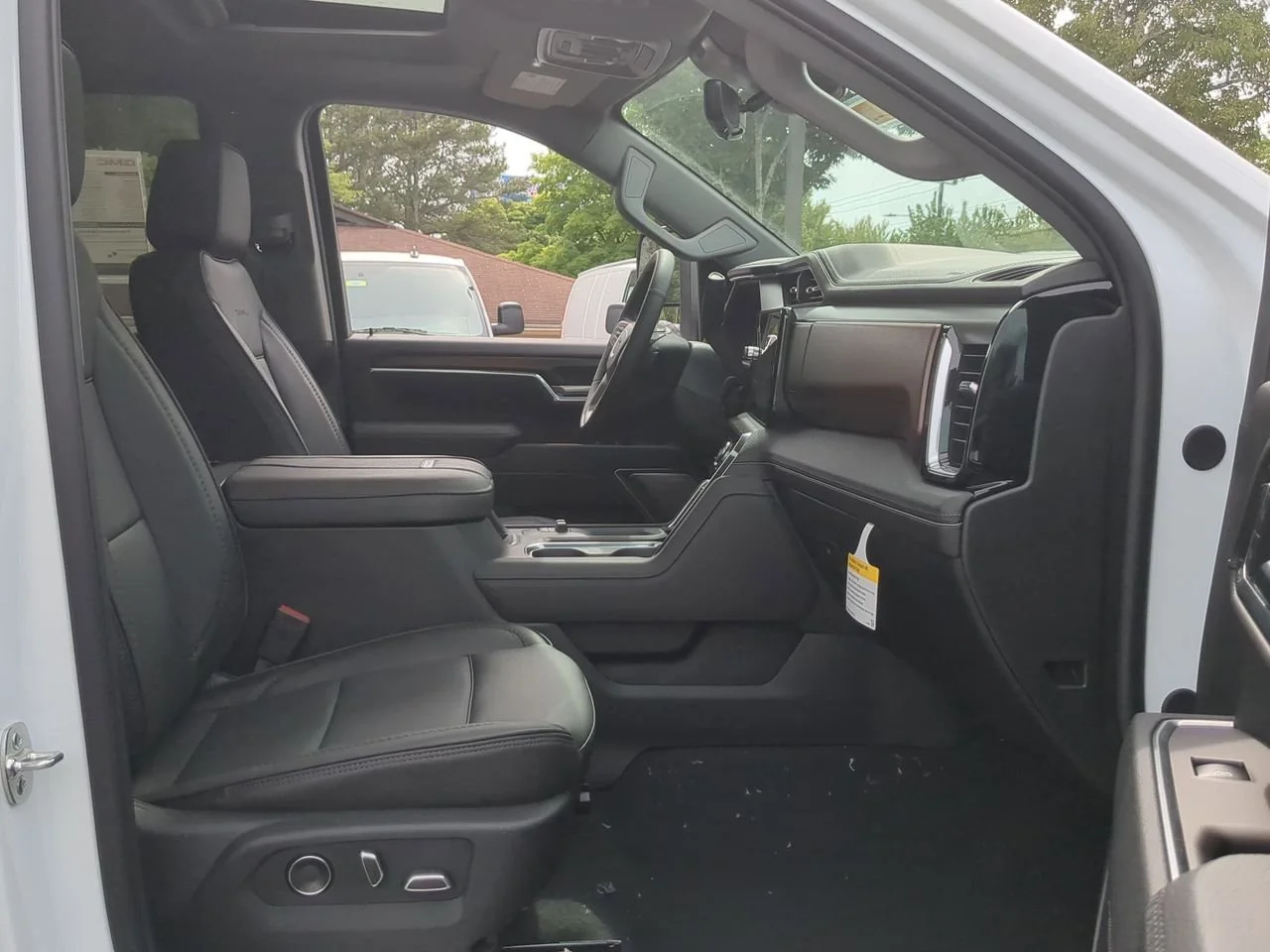 New 2026 Summit White GMC Denali DRW image 29