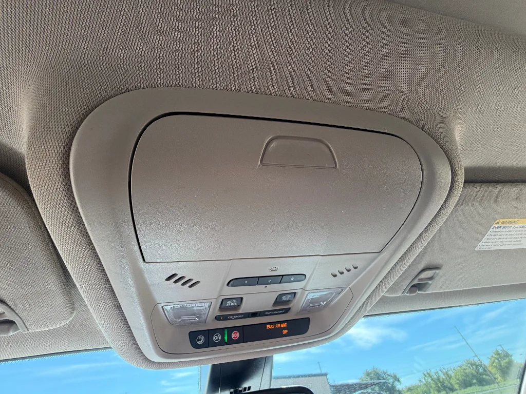 Used 2019 Ebony Twilight Metallic GMC Denali image 21