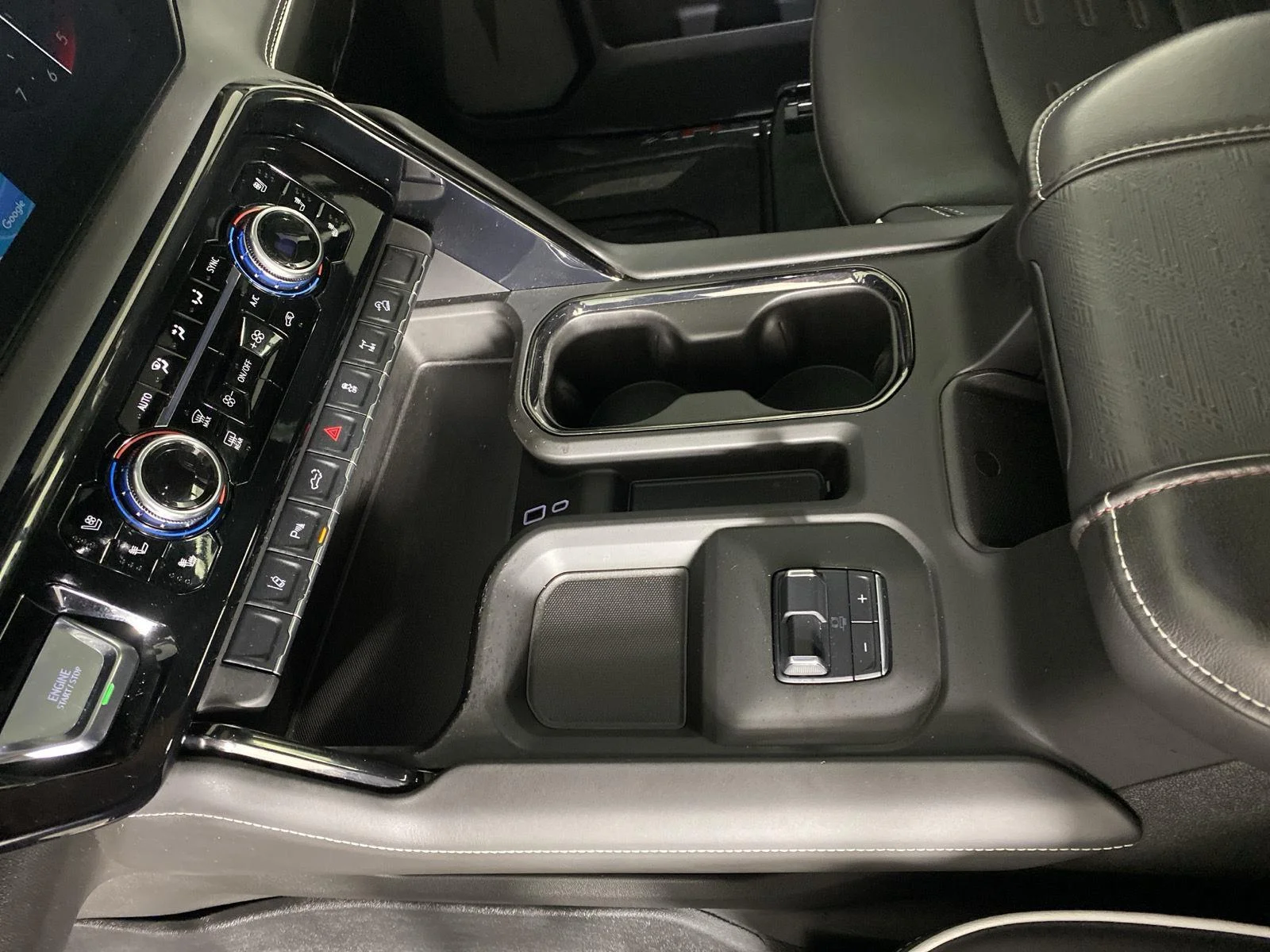 Used 2025 Onyx Black GMC AT4X image 24