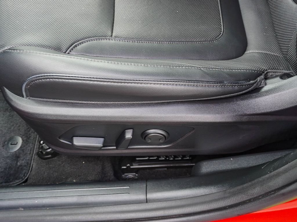 Used 2022 Red Hyundai Limited image 20