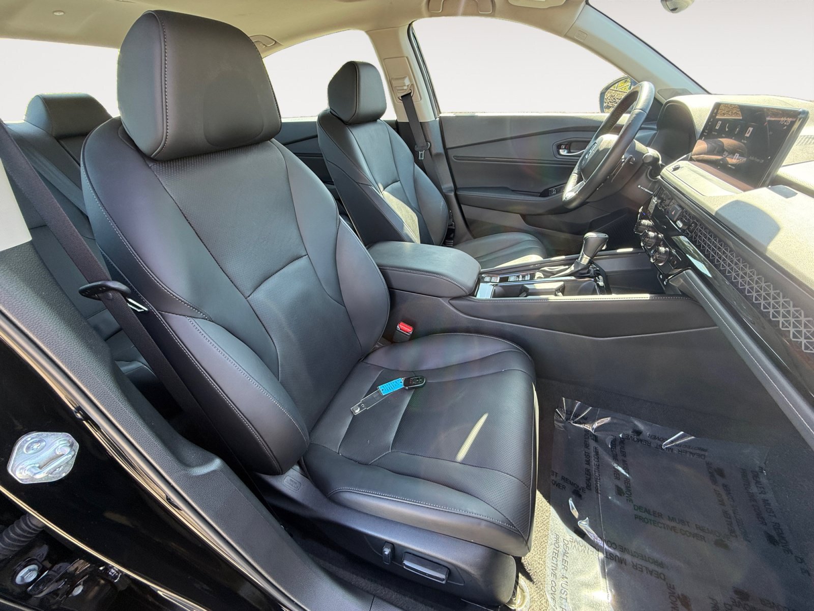 Used 2025 Crystal Black Pearl Honda Touring image 19