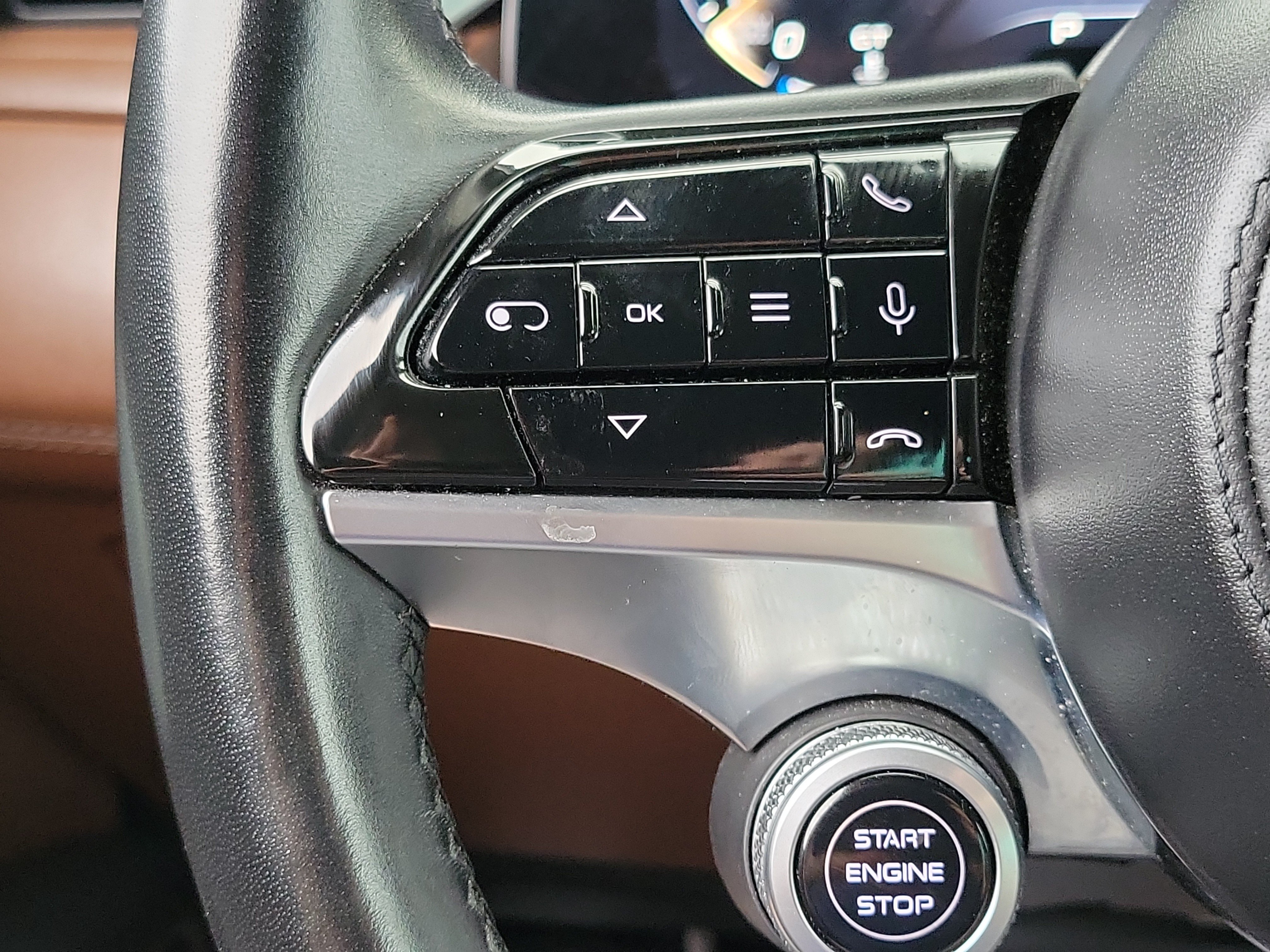 Used 2023 Bianco Astro Metallic Maserati GT image 22