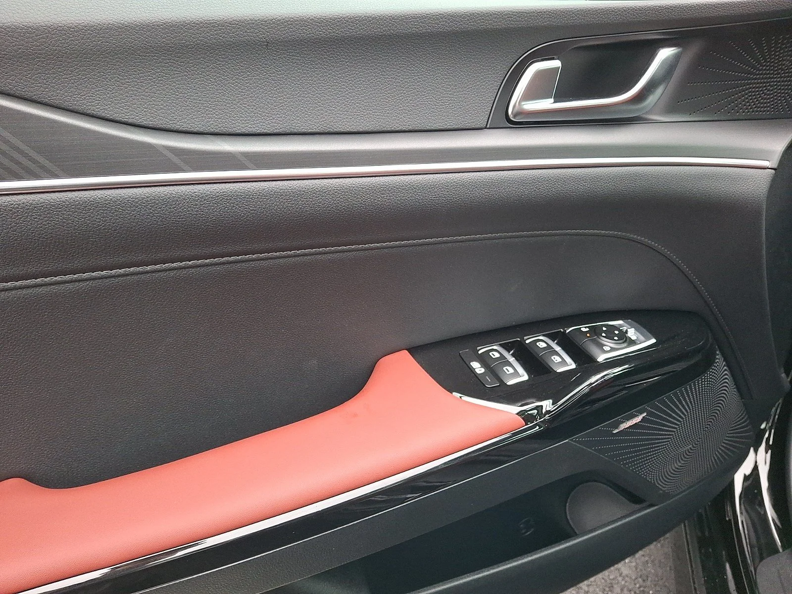 New 2026 Aurora Black Pearl Kia GT-Line AWD image 6