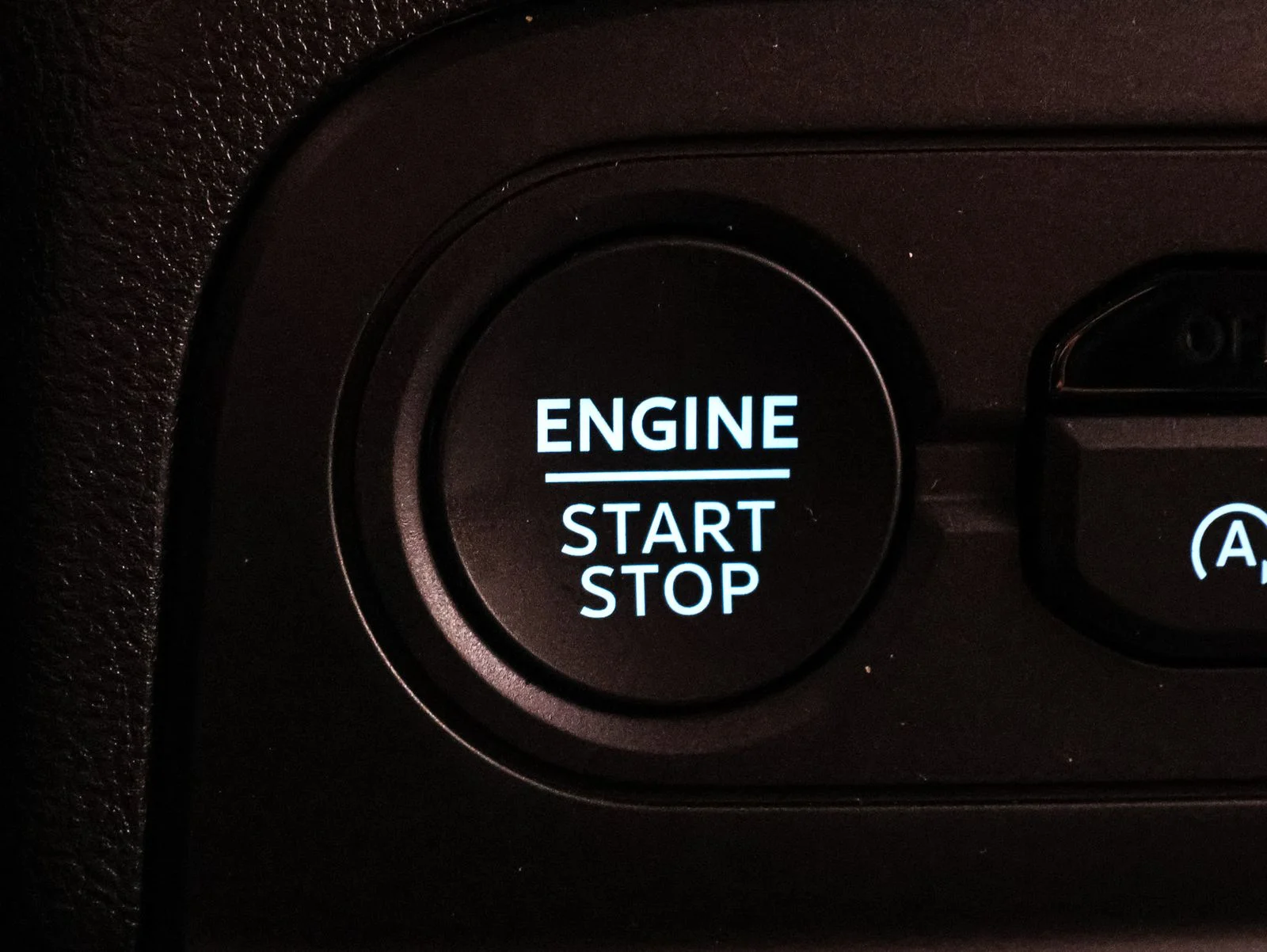 New 2026 Carbonized Gray Metallic Ford Outer Banks® image 39