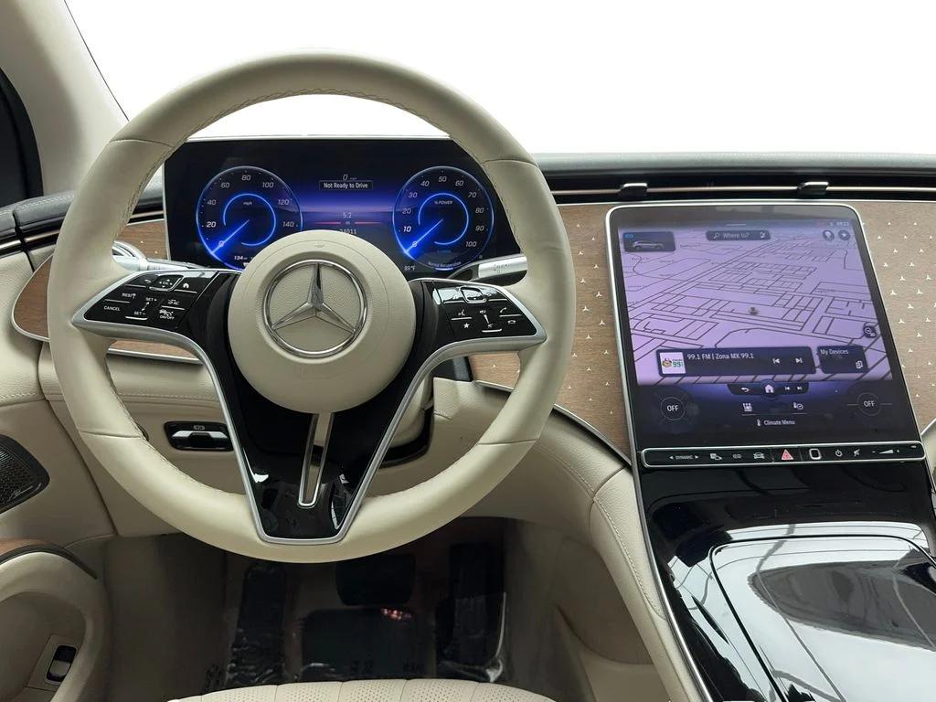 Used 2023 White Mercedes-Benz 450 image 17