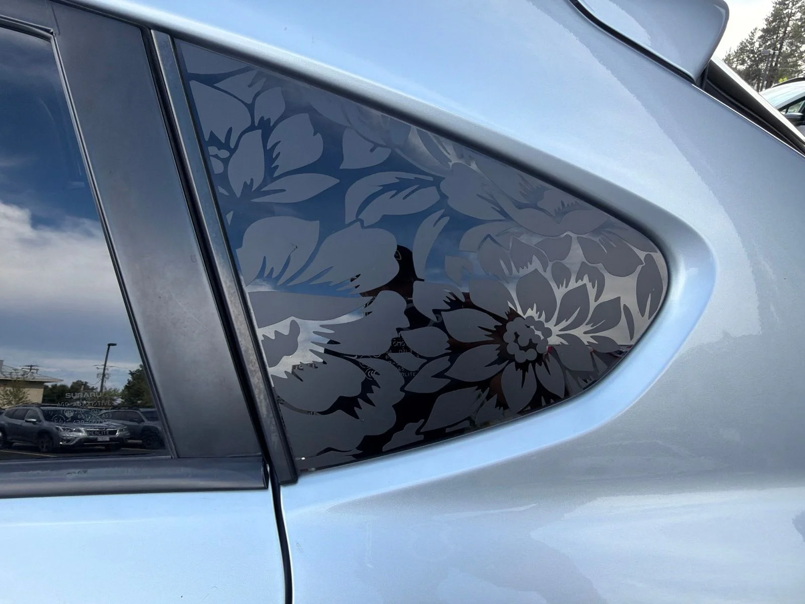 Used 2014 Ice Silver Metallic Subaru 2.0i Premium image 17