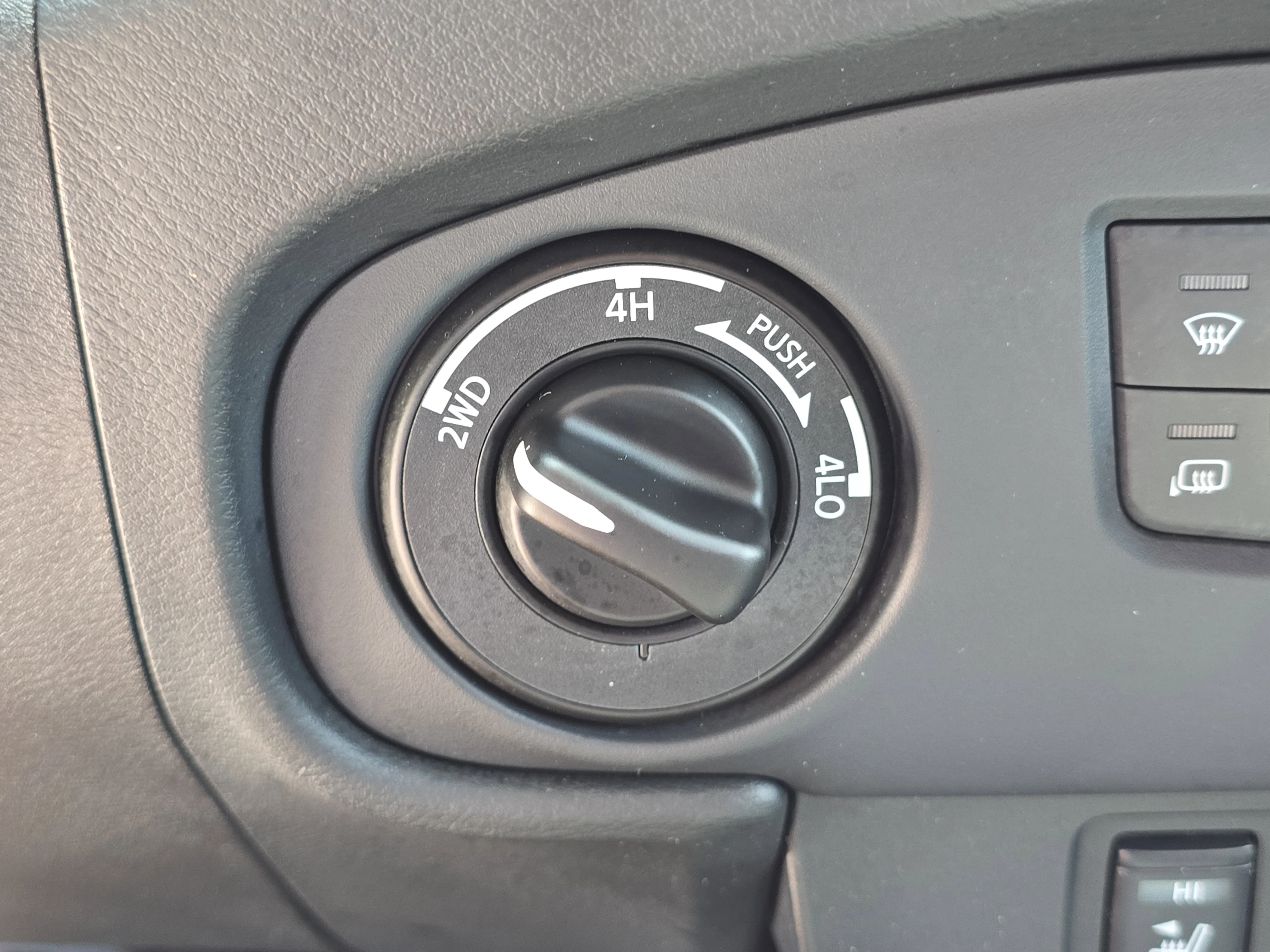 Certified Used 2024 Gun Metallic Nissan SL image 28