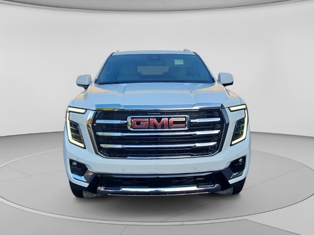 Used 2025 Summit White GMC Elevation image 8