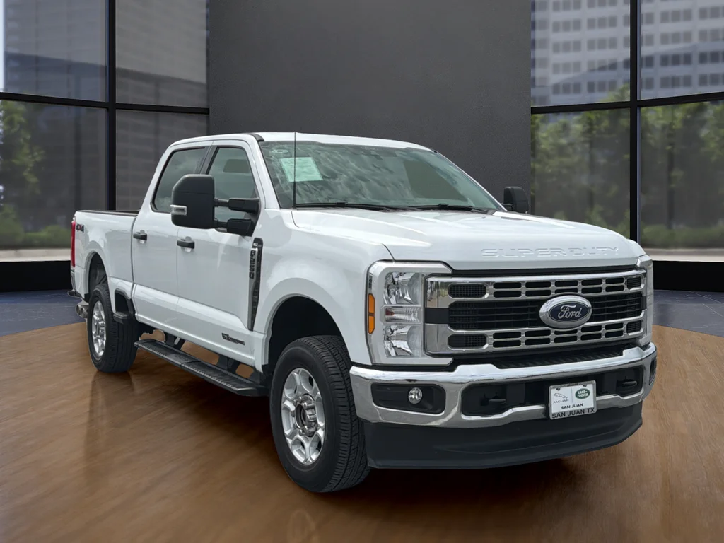 Used 2025 White Ford XLT image 10