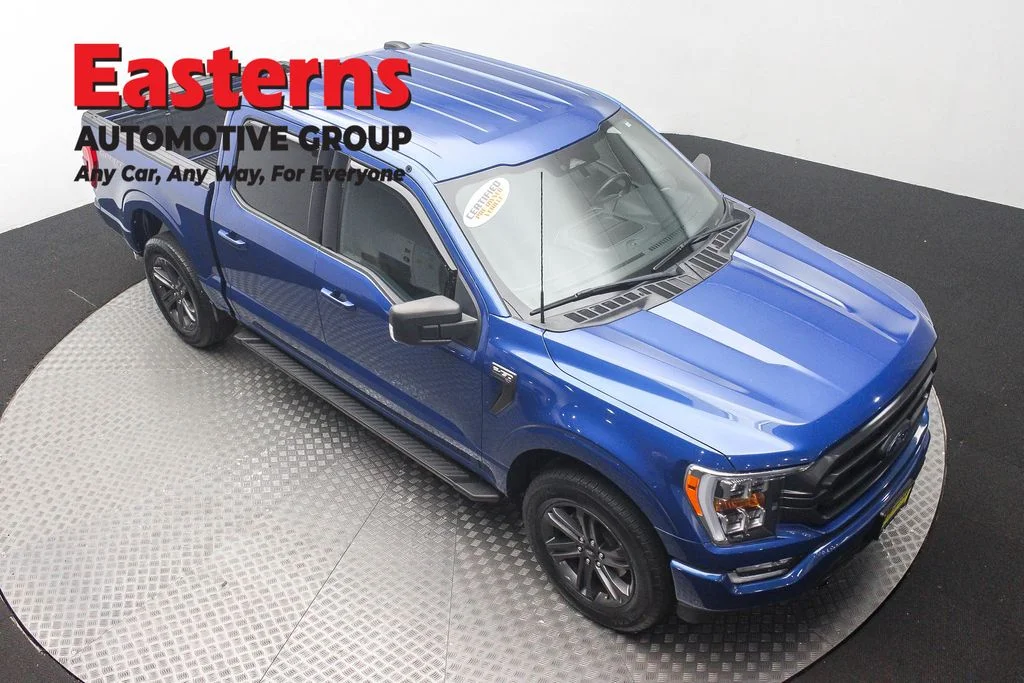 Used 2023 Blue Ford XLT image 3