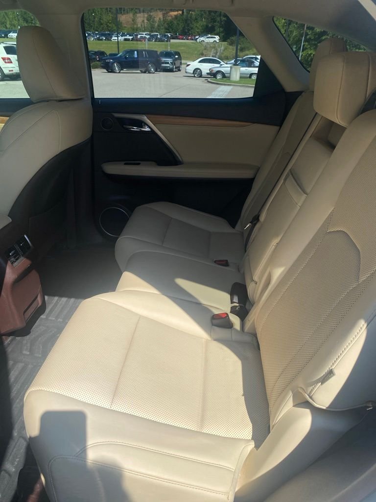 Used 2020 Eminent White Pearl Lexus 350L image 7