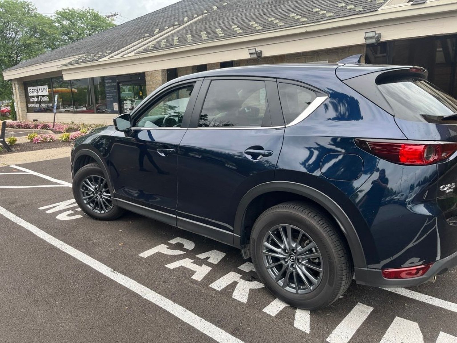 Used 2021 Crystal Blue Mazda Touring image 8