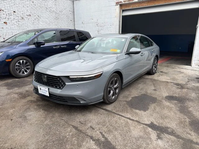 2024 Honda Accord Hybrid EX-L's photo