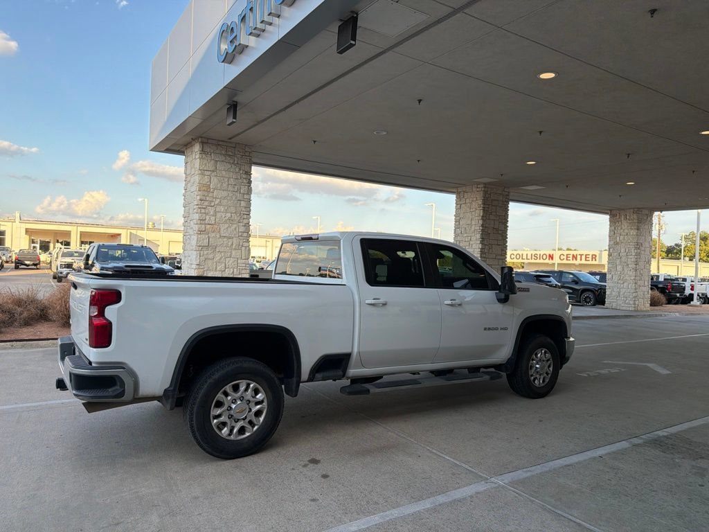 Used 2024 Summit White Chevrolet LT image 2