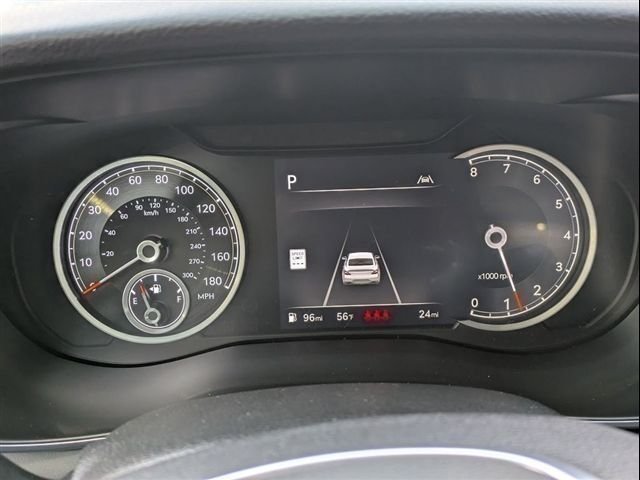 Used 2025 White Genesis 2.5T image 6