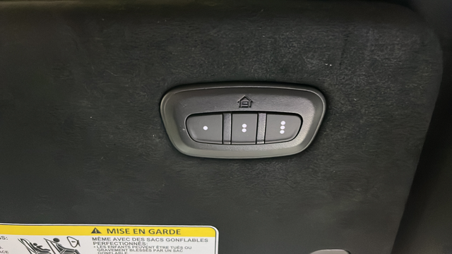 Used 2024 Baltic Gray Metallic Clearcoat Jeep Series III image 46