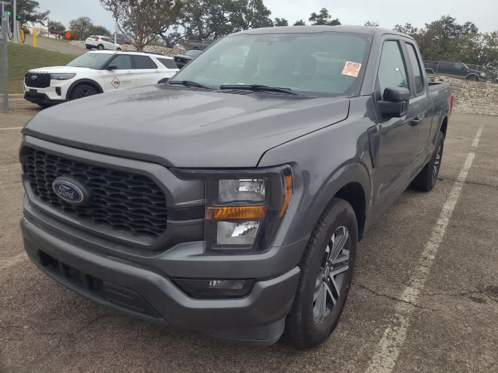 Used 2023 Carbonized Gray Metallic Ford XL image 2
