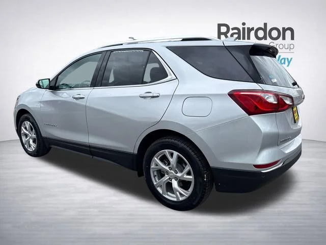 Used 2021 Silver Ice Metallic Chevrolet Premier image 5